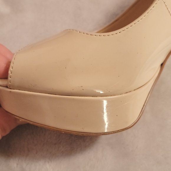 Marc Fisher Stilettos - Picture 6 of 14